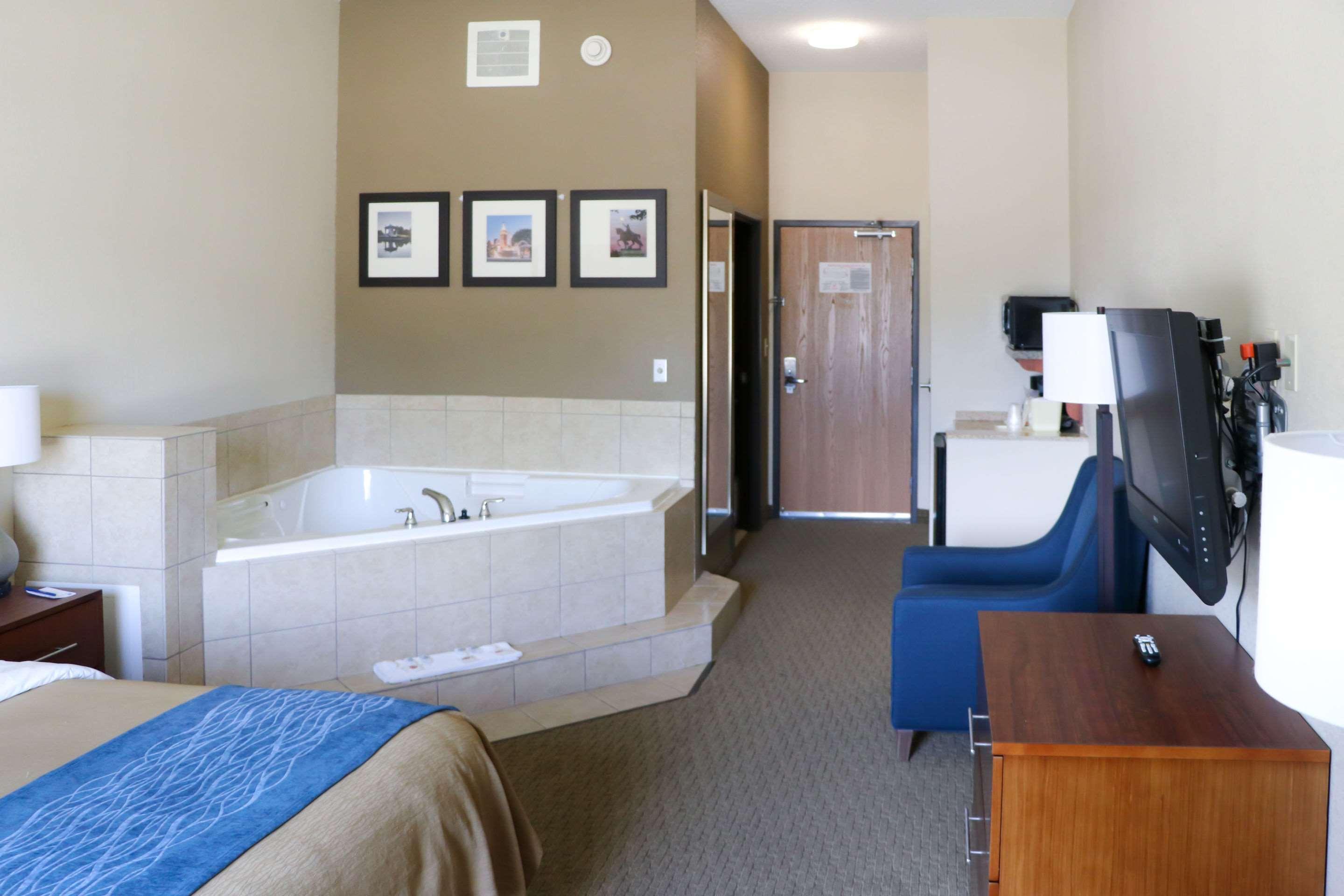 Comfort Inn & Suites Sikeston I-55 Exterior photo