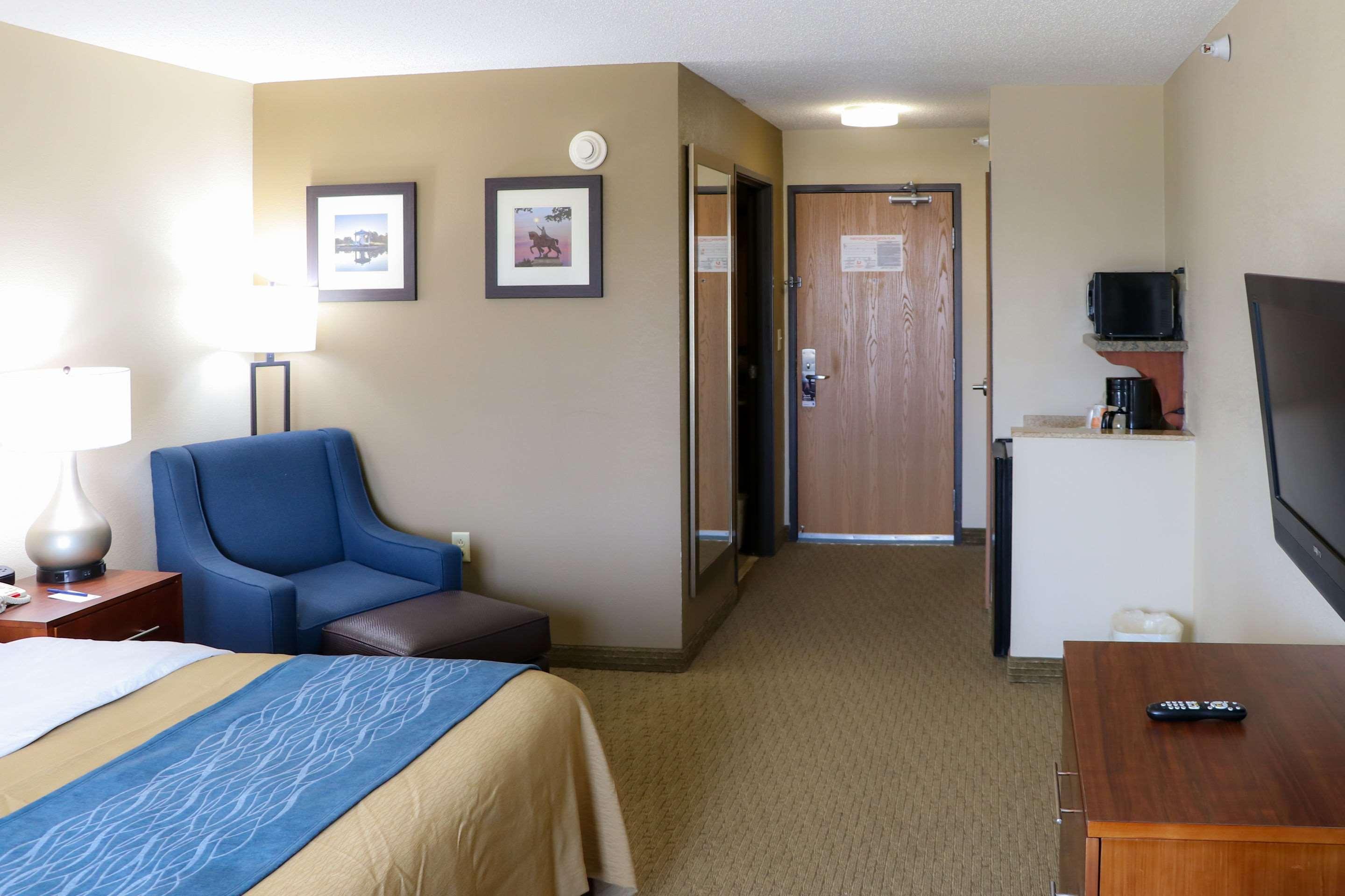 Comfort Inn & Suites Sikeston I-55 Exterior photo